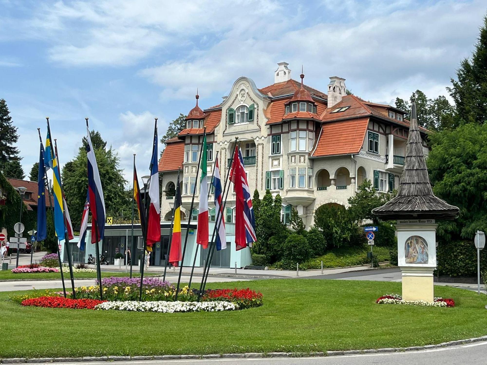 Moderne Dachgeschosswohnung Zentral By Seebnb Velden am Wörthersee Esterno foto